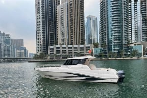 Dubai: Private Boat Cruise from Dubai Marina