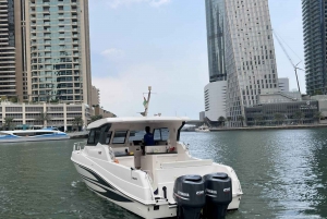 Dubai: Private Boat Cruise from Dubai Marina