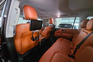 ドバイ : ドライバー付き専用車サービス