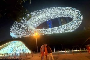 Dubai: Burj Khalifa -lipun kanssa.