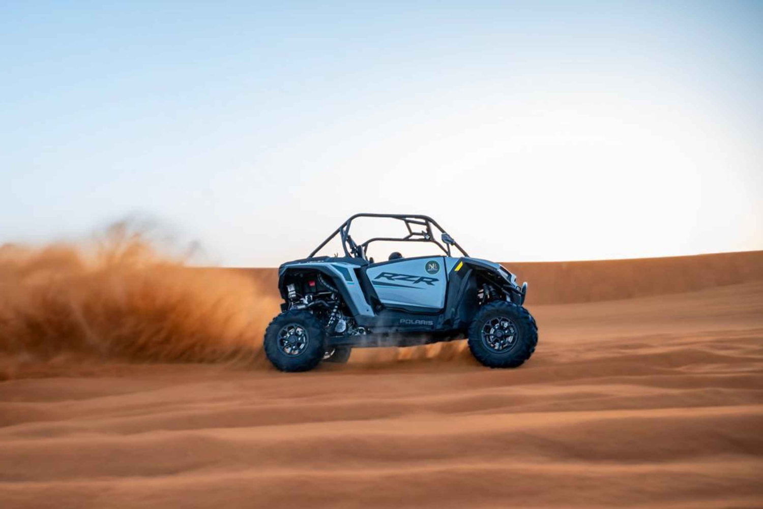 Dubai: Dune Buggy private, giro in cammello e sand boarding!