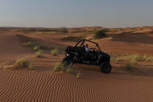 Dubai: Dune Buggy private, giro in cammello e sand boarding!