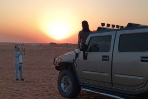 Dubai: Evening Hummer luxurious Desert Tour with photoshoot.