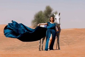 Dubai: Viaje Privado de Fotografía con Vestido Volador y Conducción por las Dunas
