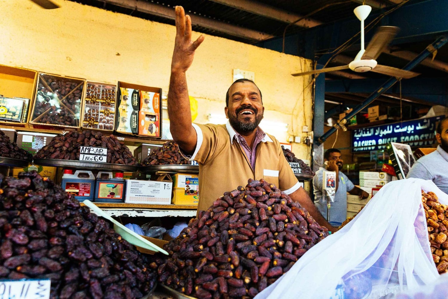 Dubai: Private Foodtour - 10 Verkostungen mit Einheimischen