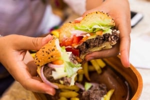 Dubai: Private Foodtour - 10 Verkostungen mit Einheimischen