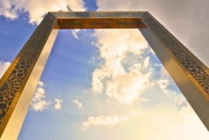 Dubai:Yksityinen kehys, moskeija, Soukit, maistiaiset& kuljetus