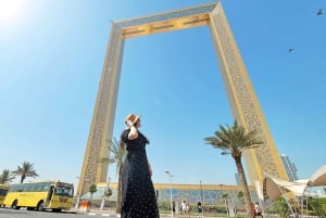 Dubaj: Prywatna wycieczka po mieście z przewodnikiem i bilet wstępu do Dubaju