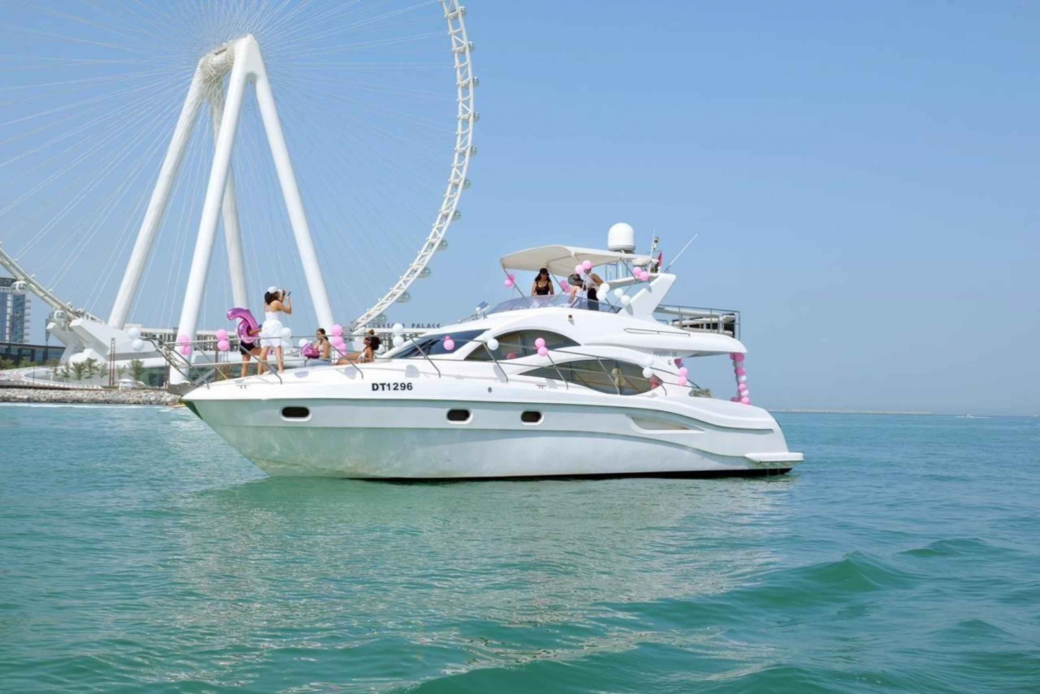 Croisière privée de luxe à Dubaï sur un yacht moderne de 50 pieds