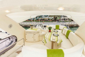 Dubai: Private Luxury Yacht Cruise for up to 20 People