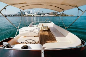 Dubaï : Visite privée d'un yacht de luxe à bord d'un bateau de 50 pieds