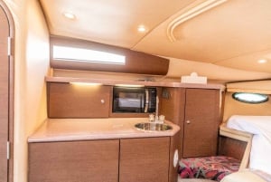 Частный круиз на яхте по Дубаю — экскурсия на лодке до 8 человек