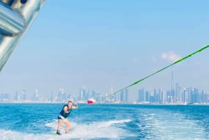 Dubai: Private Speedboat & Wakeboard with Ice Cream Treat!