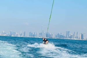 Dubai: Private Speedboat & Wakeboard with Ice Cream Treat!