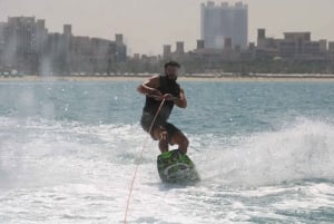 Dubai: Private Speedboat & Wakeboard with Ice Cream Treat!