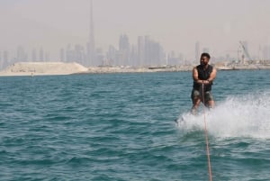 Dubai: Private Speedboat & Wakeboard with Ice Cream Treat!