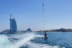 Dubai: Private Speedboat & Wakeboard with Ice Cream Treat!