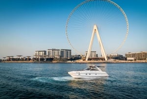 Dubai: Private Sunset Yacht Tour from Dubai Marina