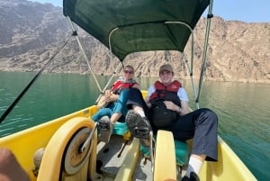 Dubai/Abu Dhabi: Private Transfer Service with tour guide