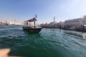 Dubaï : Tour privato a piedi della vecchia Dubai, del Creek e dei souq