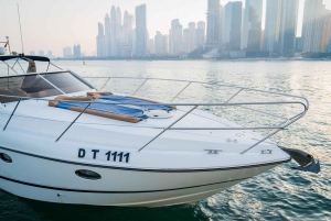 Dubái: yate de lujo desde el puerto deportivo