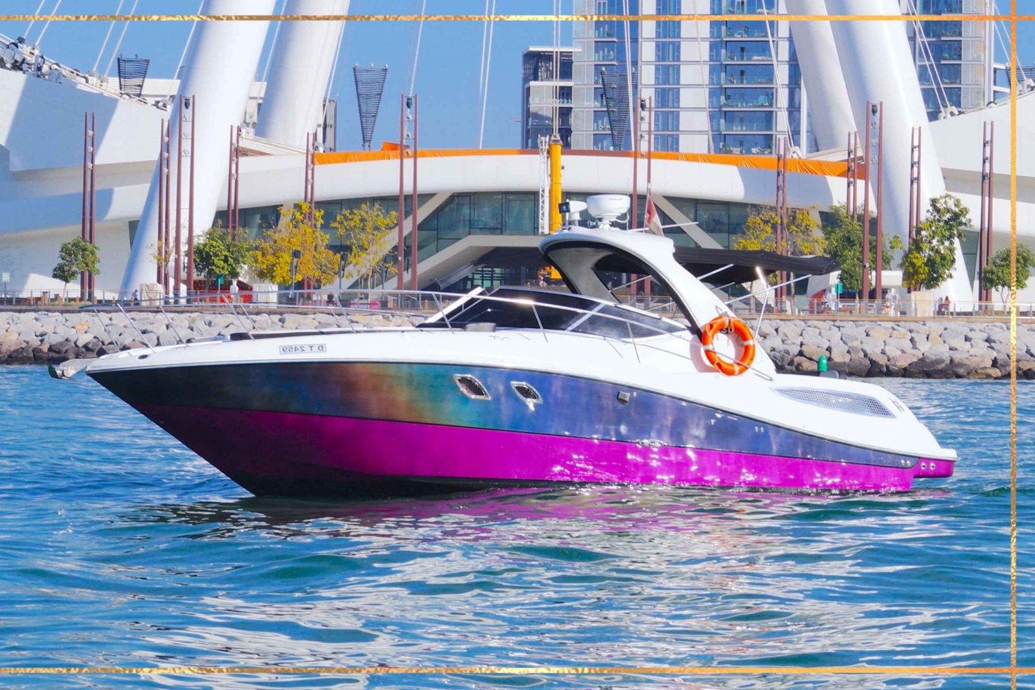 Dubai: Privat yachtkrydstogt på en sportsyacht