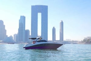 Dubai: Experiencia de Crucero Privado en Yate Deportivo