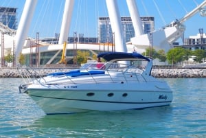 Dubai: Crociera privata a bordo di uno yacht sportivo