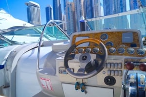 Dubai: Private Yacht Cruise on a 34ft Yacht