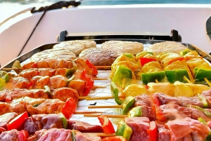 Dubai: 2 timers privat yachtcruise + brus og (grilling valgfritt)