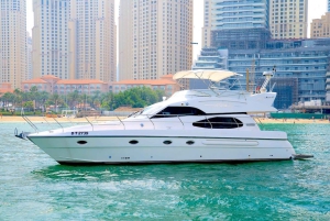 Dubai: 2 timers privat yachtcruise + brus og (grilling valgfritt)