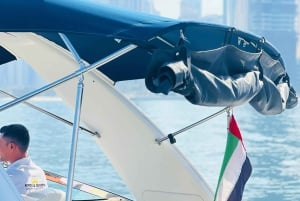 Dubai: Private Yacht Cruise with High Tea and Skyline Views