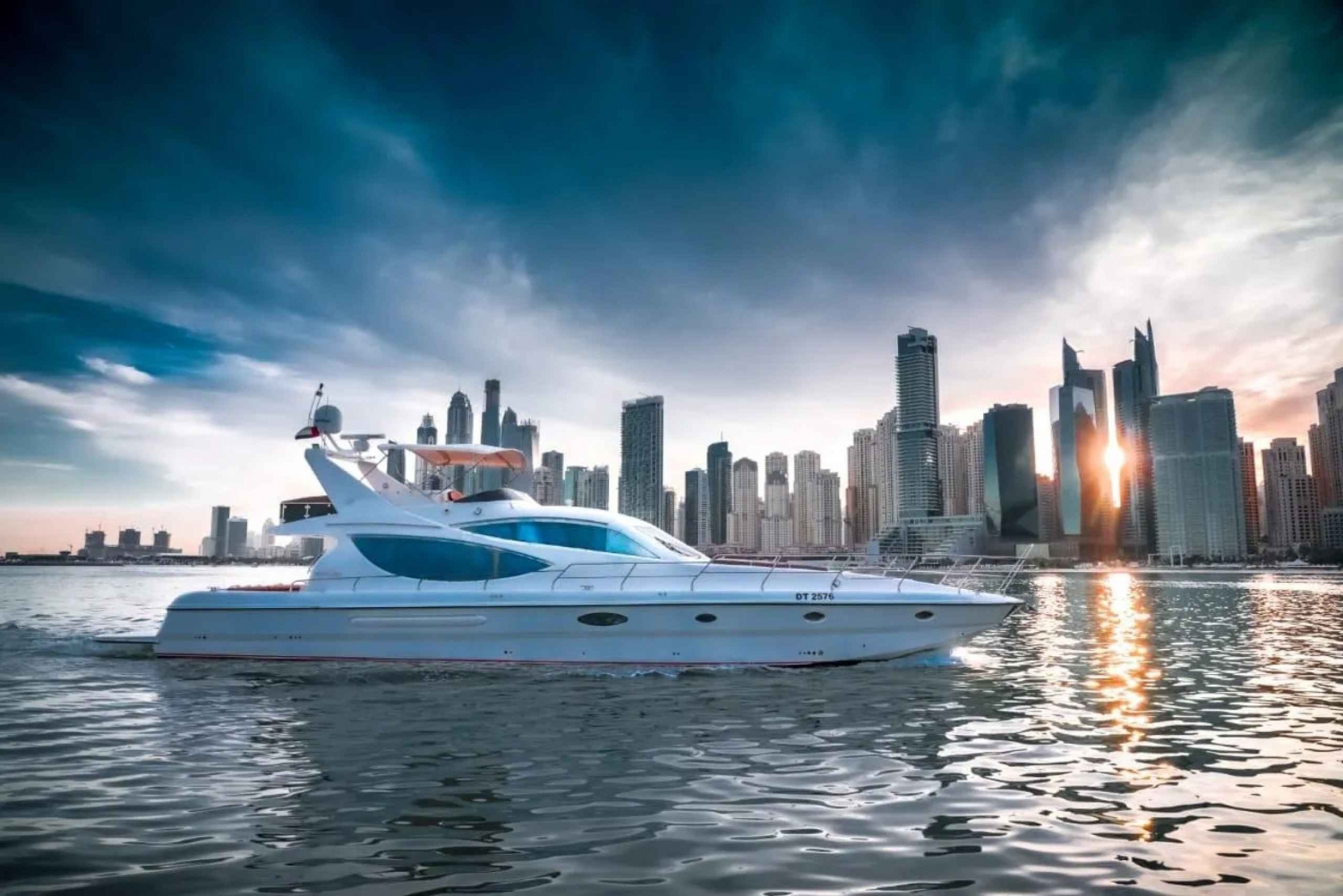 Dubai-Marina-Yacht-Tour