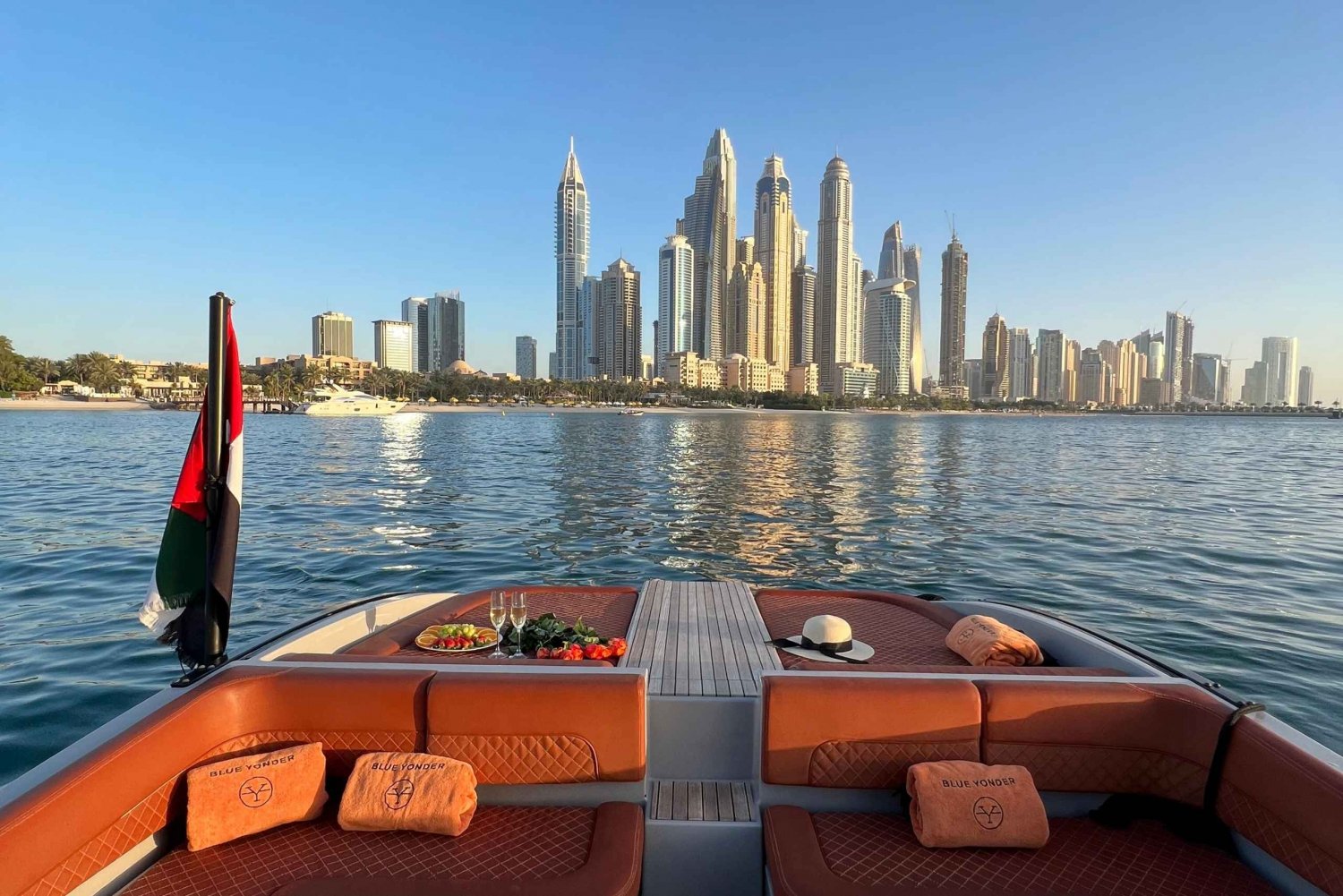 Dubai : Tour privado en yate con baño en Palm Jumeirah