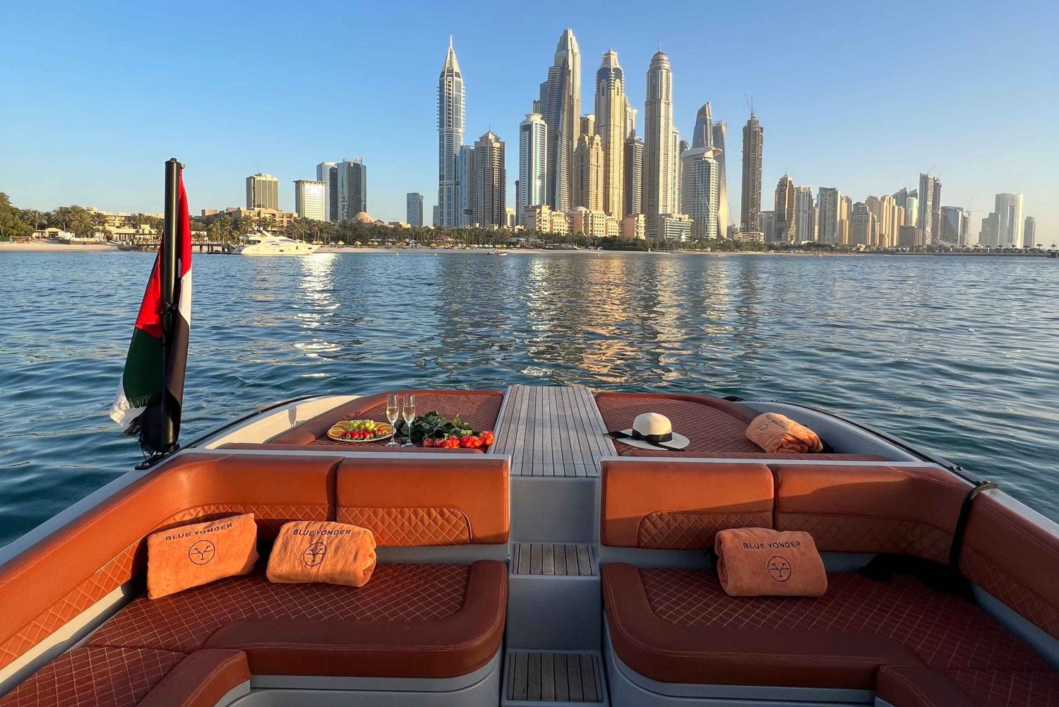 Dubai : Tour privado en yate con baño en Palm Jumeirah