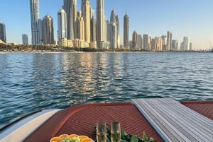 Dubai: privétour op een jacht met zwemmen bij Palm Jumeirah