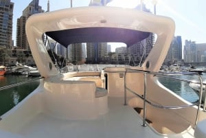 Dubai: Private Yacht Tour