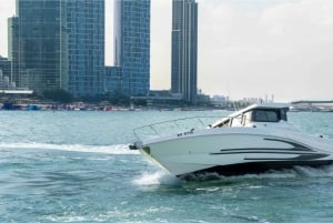 Dubai : Private Yacht Tour