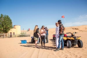 Dubaj: safari na quadach z kolacją przy grillu i pokazami na żywo