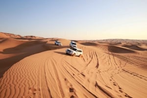 Dubaj: Safari po czerwonych wydmach z quadem, sandboardem i wielbłądami