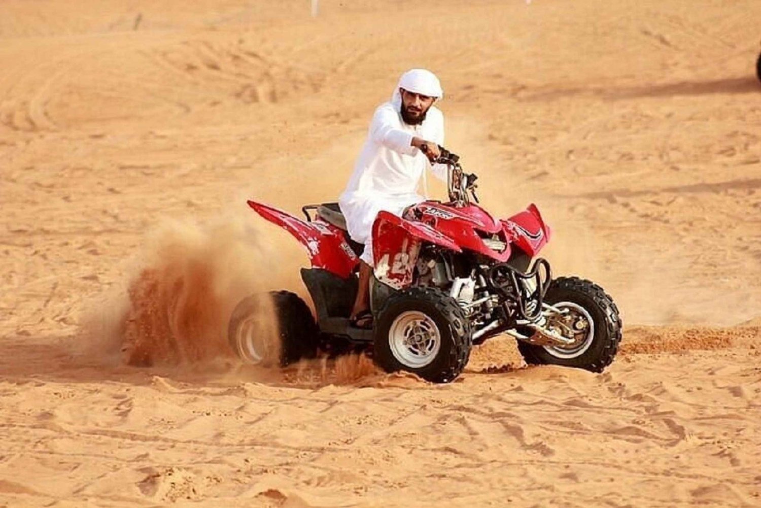 Dubai: Avond Quad rijden in de Rode Duinen, Dune Blast met BBQ