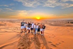Dubai: Red Dunes Ilta Quad Bike, Dune Blast with BBQ (Dyyni räjähdys BBQ)