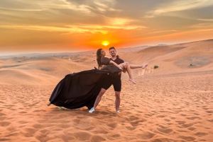 Dubai: Red Dunes Ilta Quad Bike, Dune Blast with BBQ (Dyyni räjähdys BBQ)