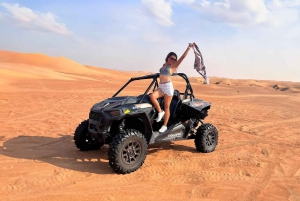 Dubai: Red Dunes Ilta Quad Bike, Dune Blast with BBQ (Dyyni räjähdys BBQ)