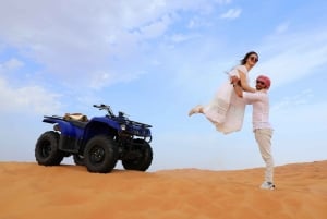 Dubaï : Les Dunes Rouges en Quad avec Sandboarding, Chameaux et BBQ