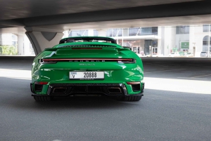Dubai: Porsche 911 Turbo S huren