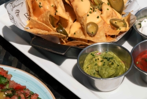 Дубай: Riva Beach Club Golden Hour Beachside