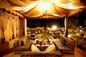 Dubai: gita alla fortezza del deserto del Sahara con buffet e spettacolo dal vivo