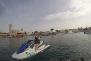 Dubái: aventura escénica en moto de agua