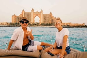 Dubai: boottocht op zee met zwemmen, zonnen & sightseeing